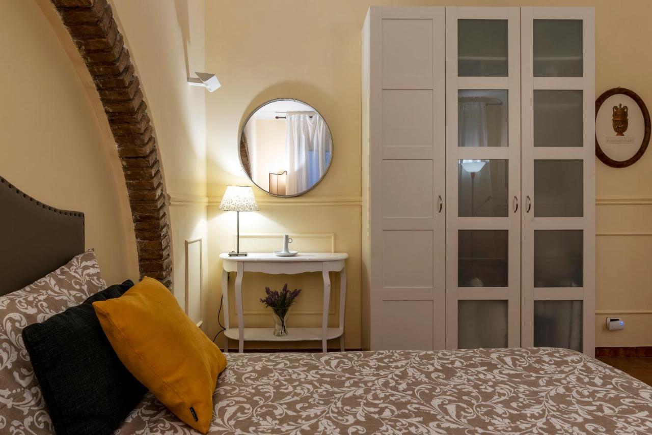 Piazza Navona & Pantheon Central Apartment Рим Экстерьер фото