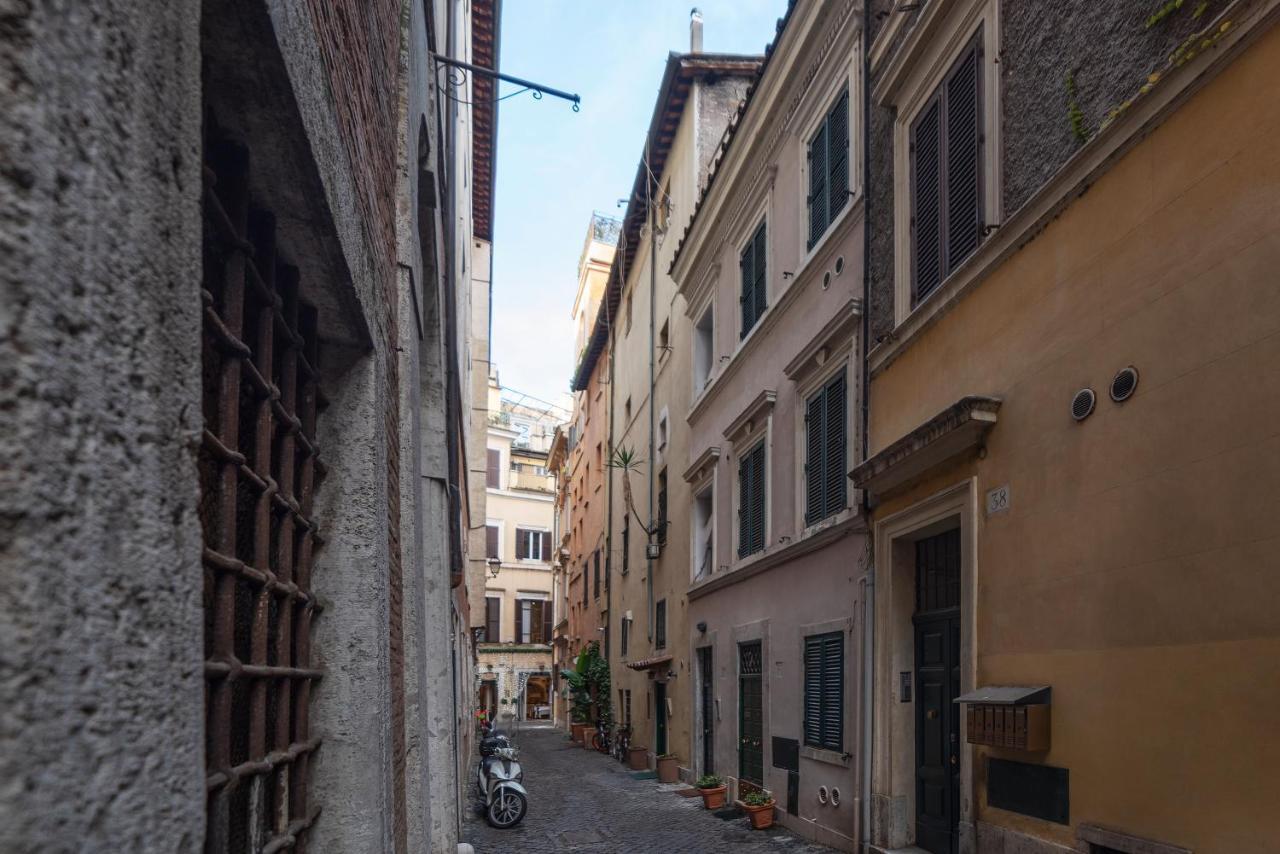 Piazza Navona & Pantheon Central Apartment Рим Экстерьер фото