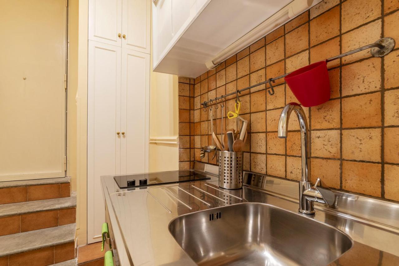 Piazza Navona & Pantheon Central Apartment Рим Экстерьер фото
