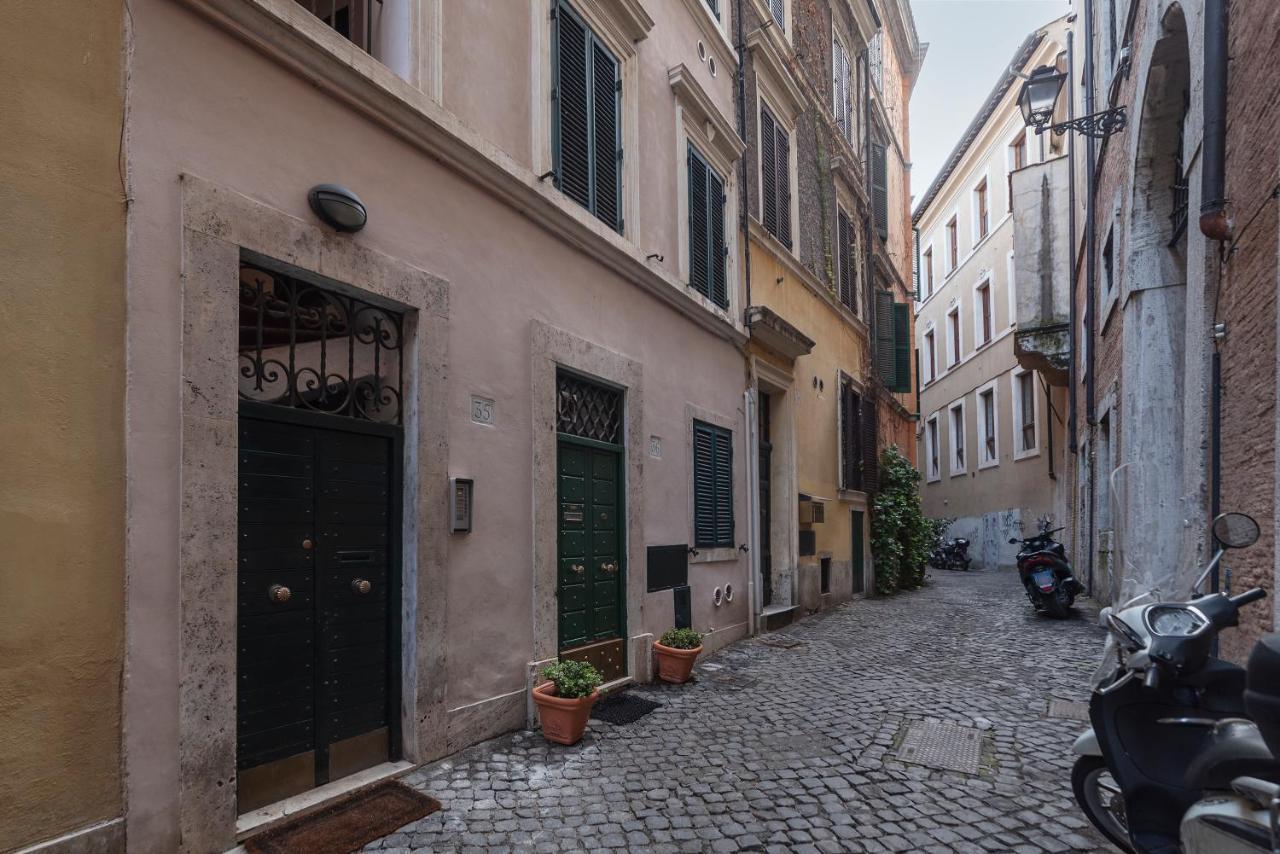 Piazza Navona & Pantheon Central Apartment Рим Экстерьер фото