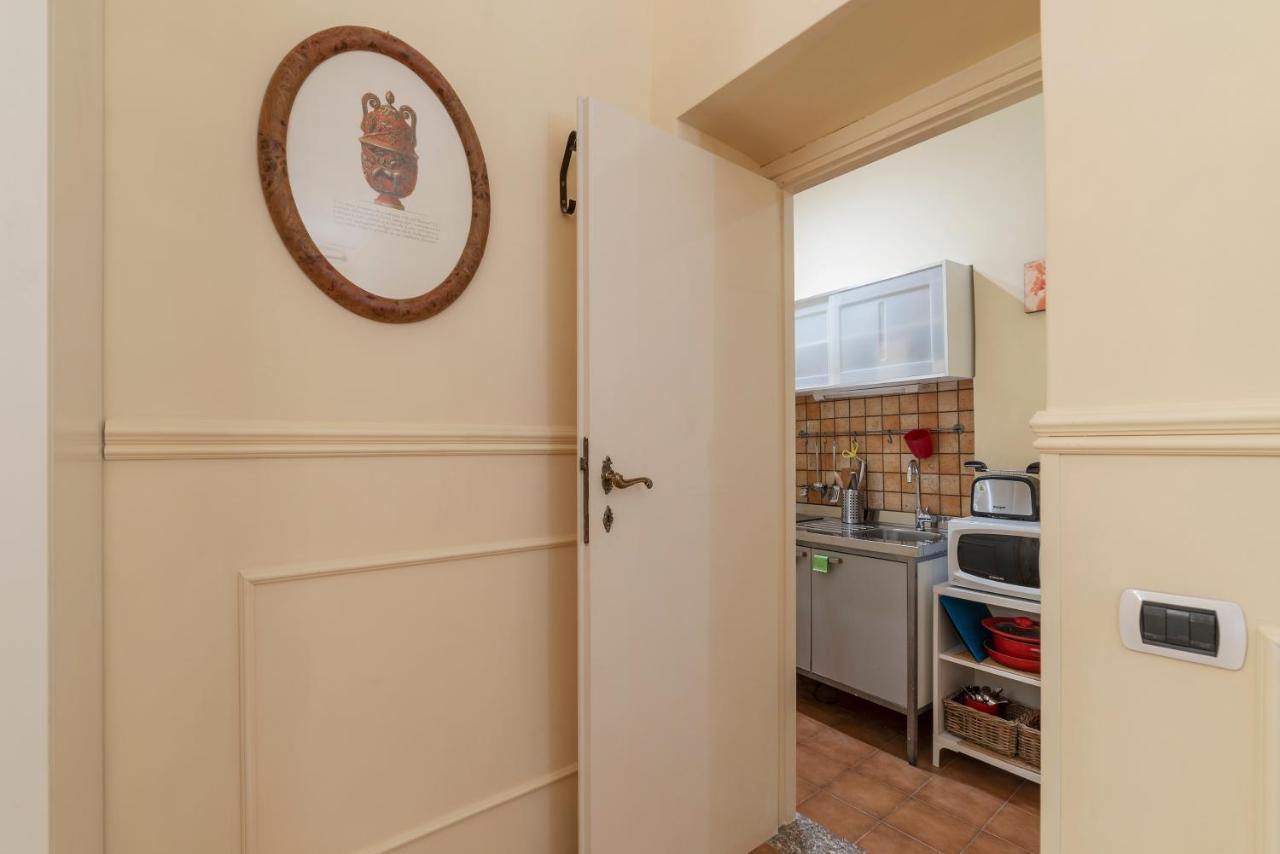 Piazza Navona & Pantheon Central Apartment Рим Экстерьер фото